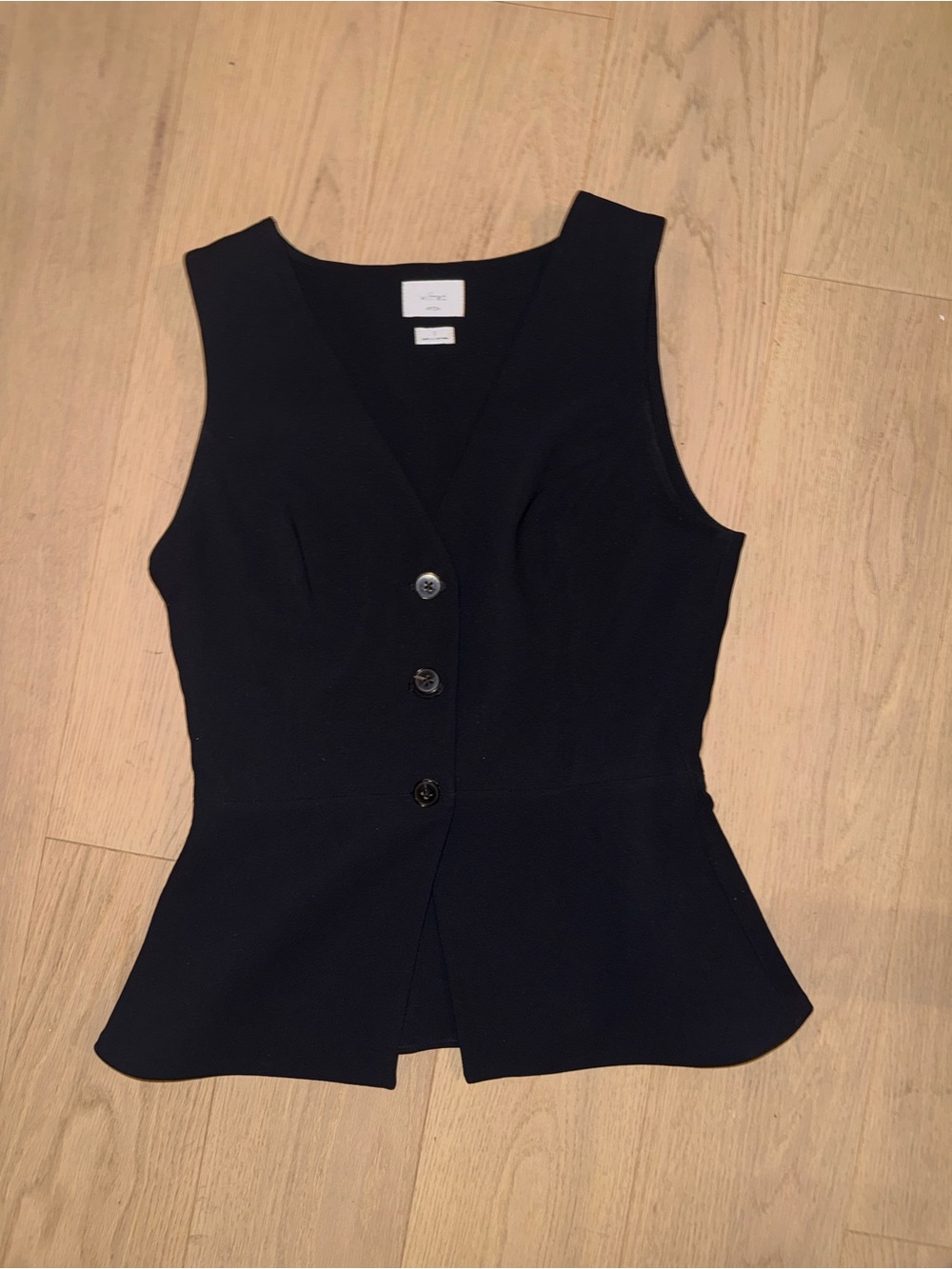 Wilfred Black Sleeveless Button-Front Peplum Top